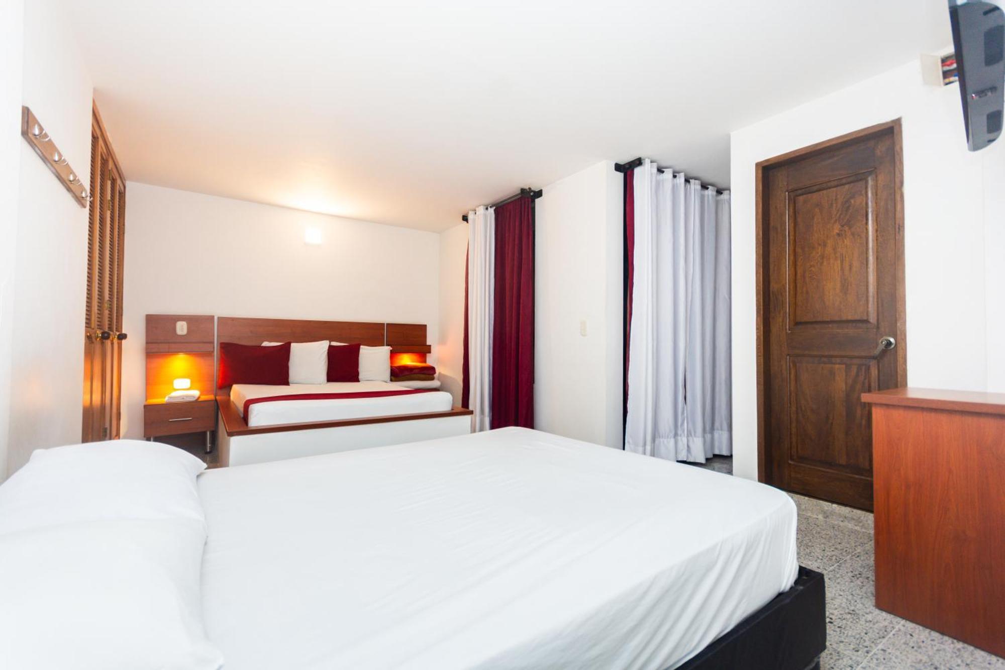 Hotel Bicentenario Rionegro Exterior photo