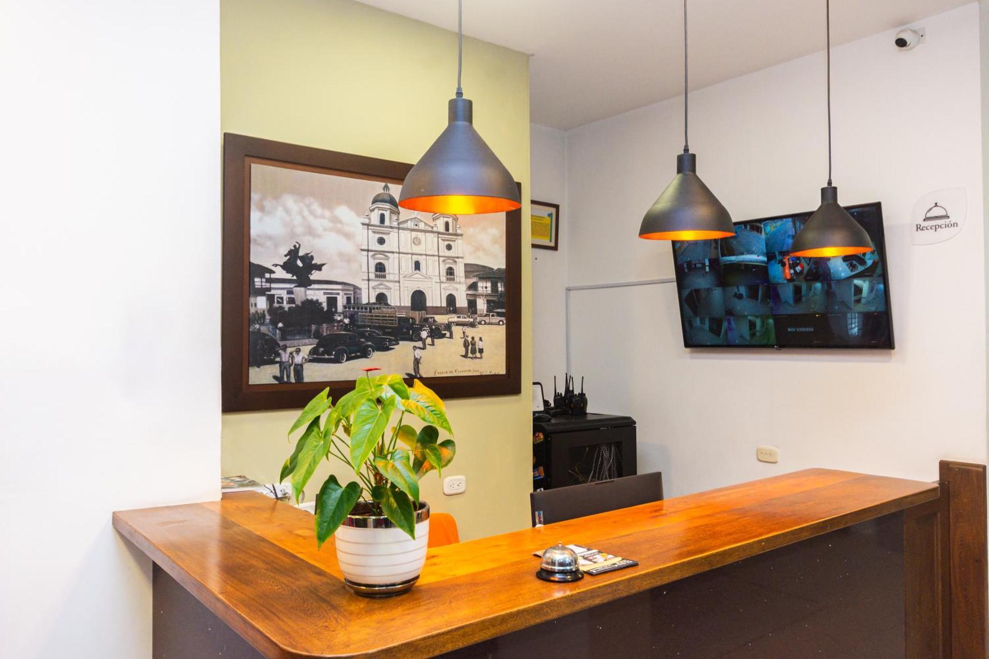 Hotel Bicentenario Rionegro Exterior photo