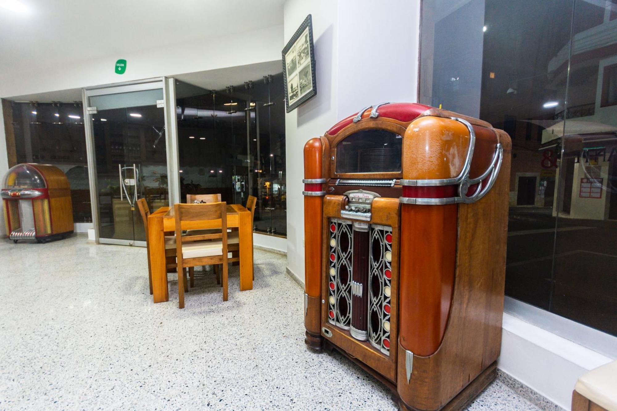 Hotel Bicentenario Rionegro Exterior photo