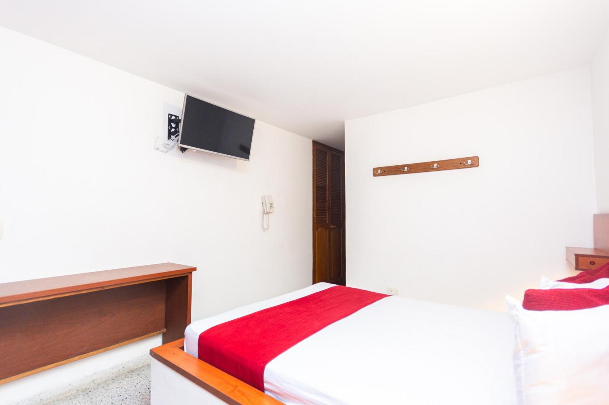 Hotel Bicentenario Rionegro Exterior photo